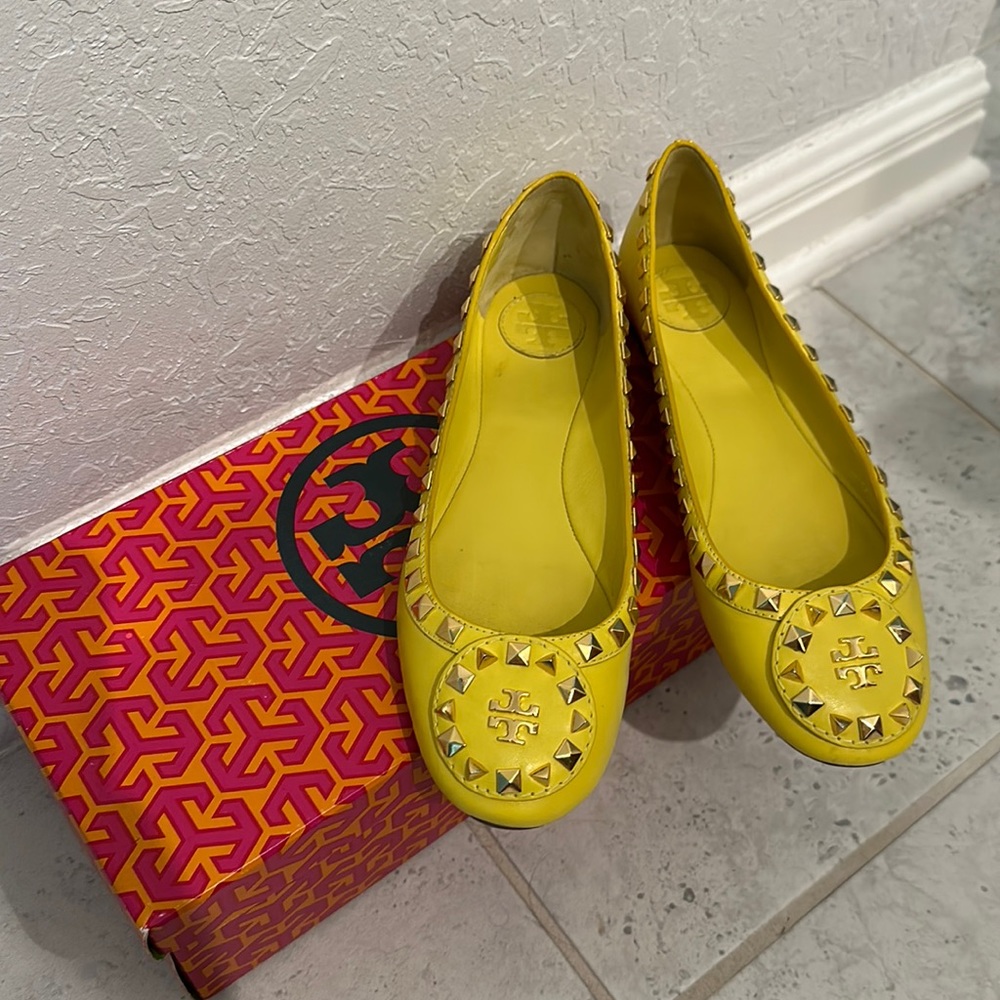 Tory Burch Yellow Leather Studded Ballet Flats size 6
